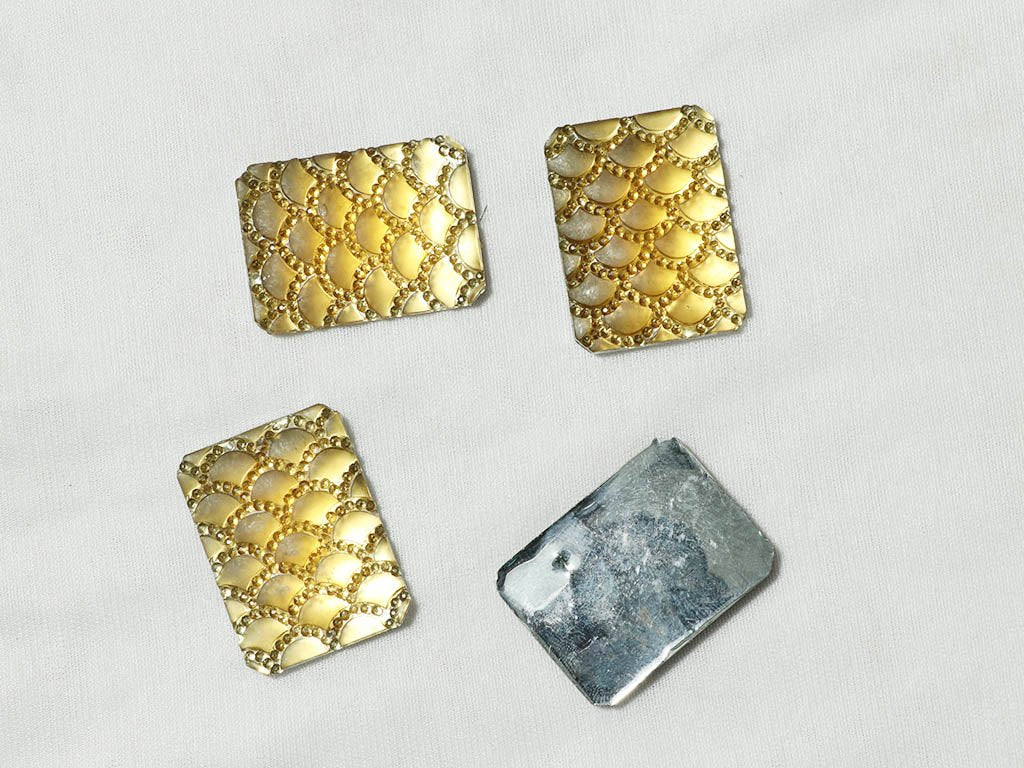 bright-golden-designer-rectangle-plastic-stones-27x38-mm
