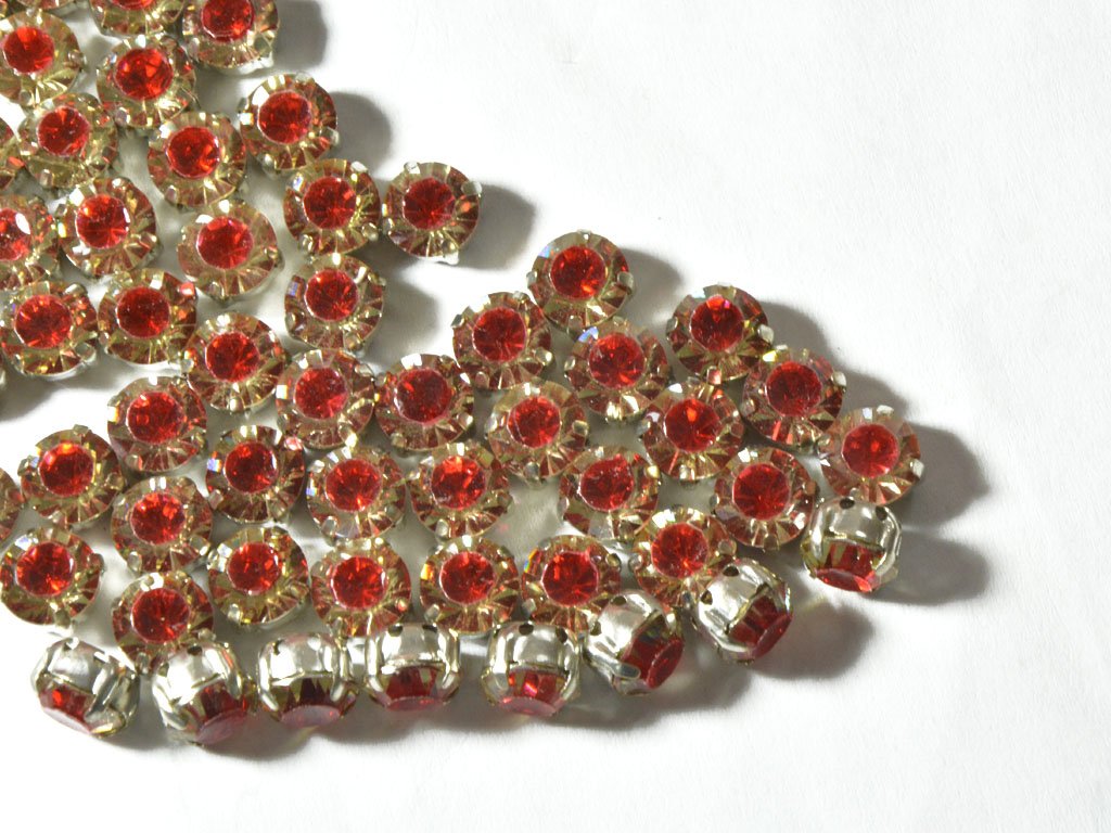 Bright Red Circular Glass Stone with Silver Catcher (4575702712389)