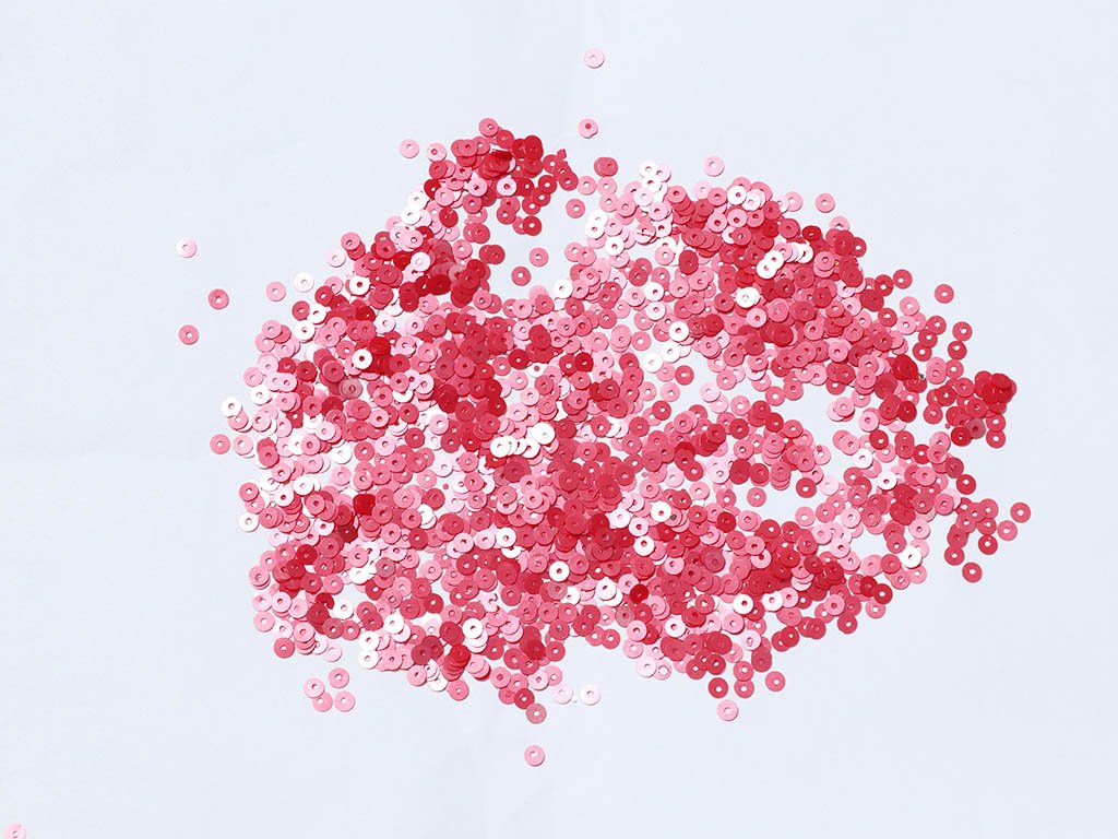 bright-red-circular-plastic-sequins-4-mm