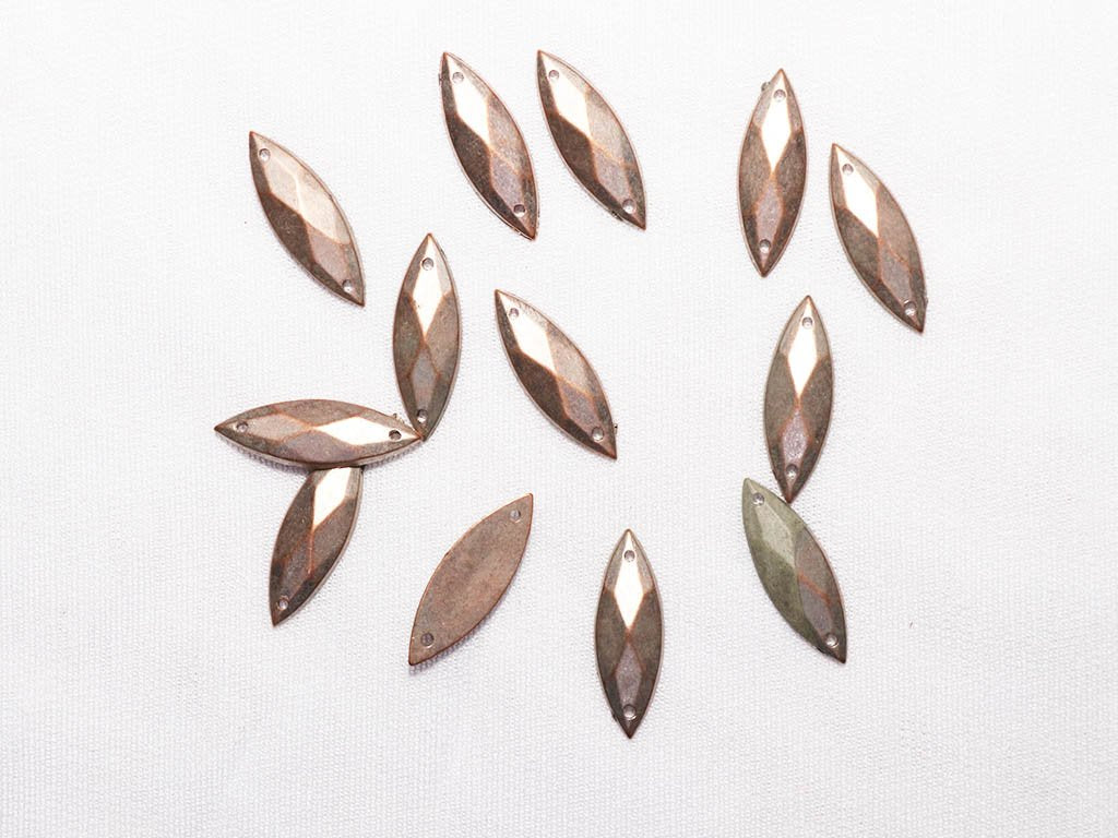 bronze-designer-eye-plastic-stones-15x4-mm