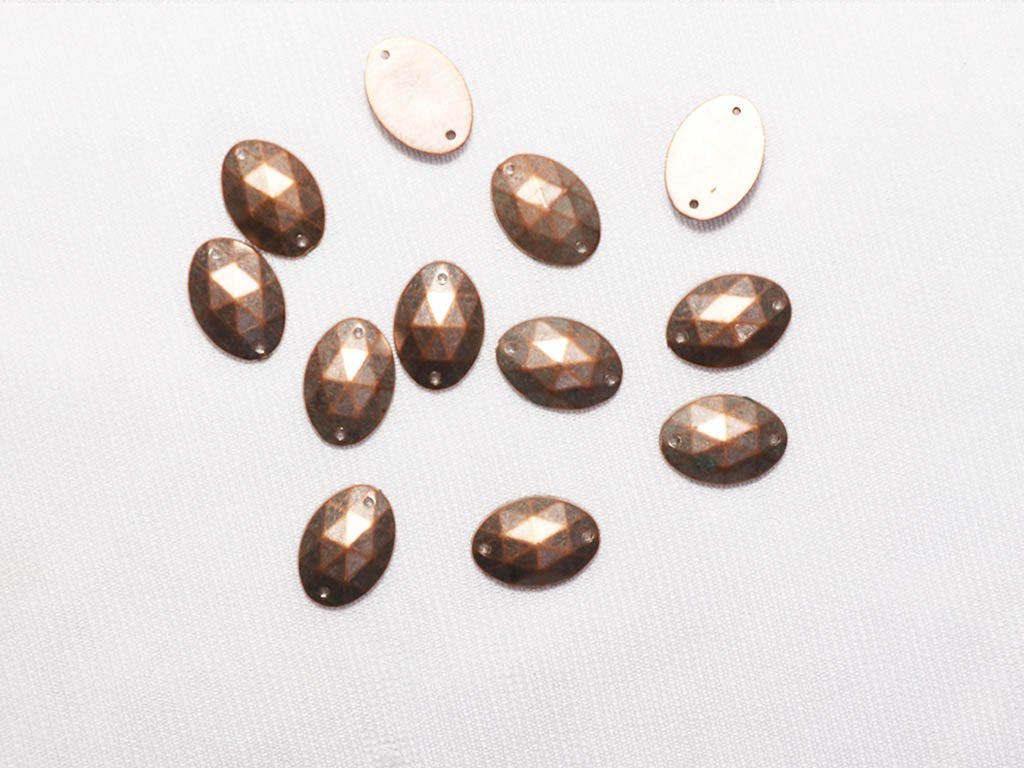 bronze-designer-oval-plastic-stones-14x10-mm