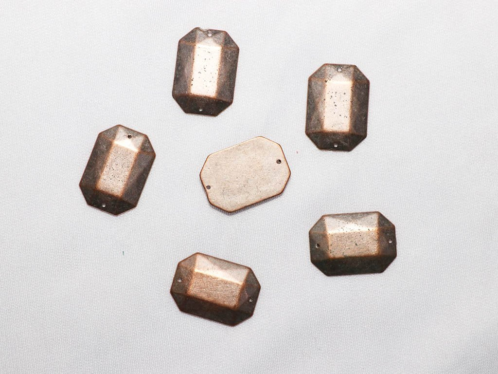 bronze-designer-rectangle-plastic-stones-25x18-mm