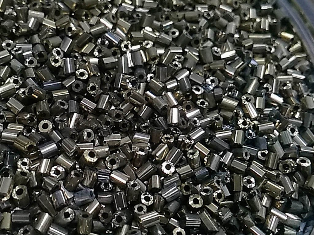 bronze-opaque-2-cut-glass-seed-beads