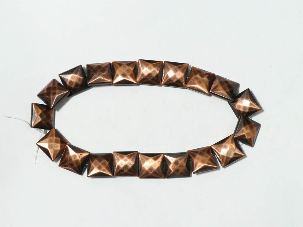 bronze-twisted-square-plastic-beads-22x22-mm