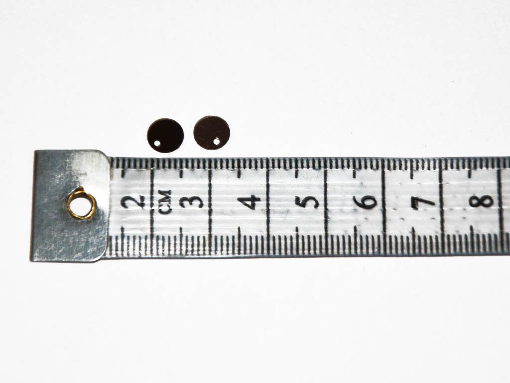 brown-circular-1-hole-plastic-sequins