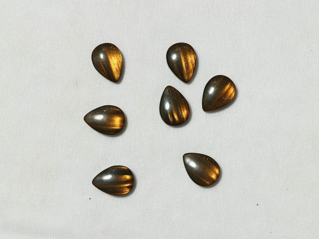 brown-golden-drop-glass-stones-18x13-mm