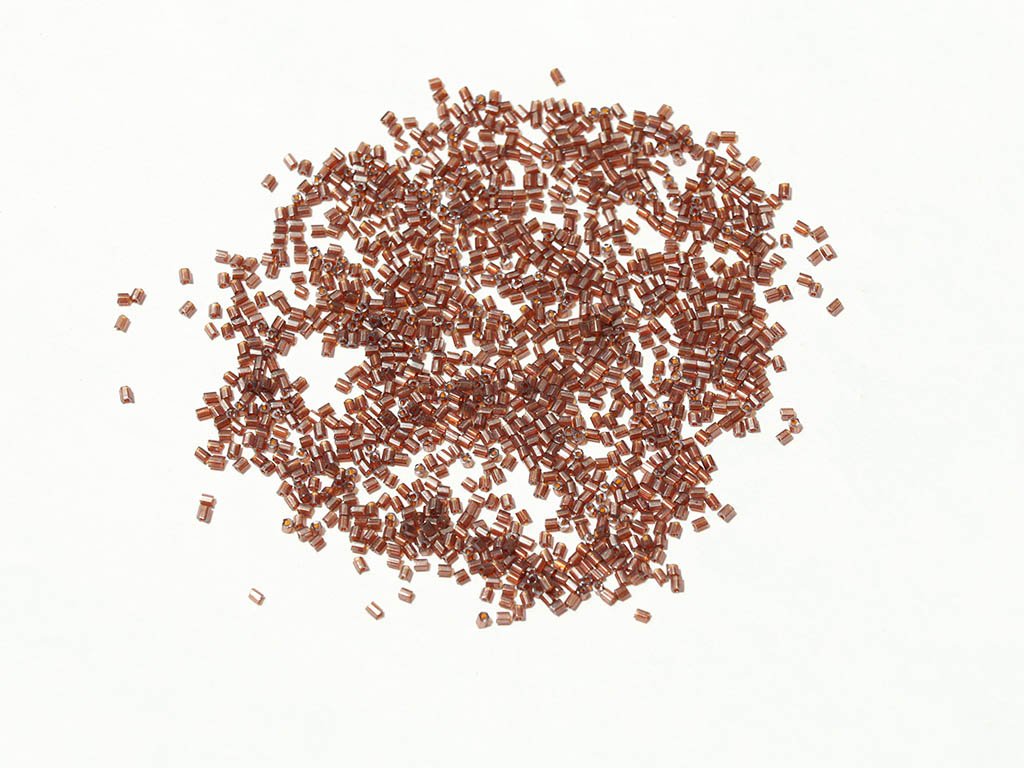 brown-transparent-2-cut-glass-seed-beads-2-mm