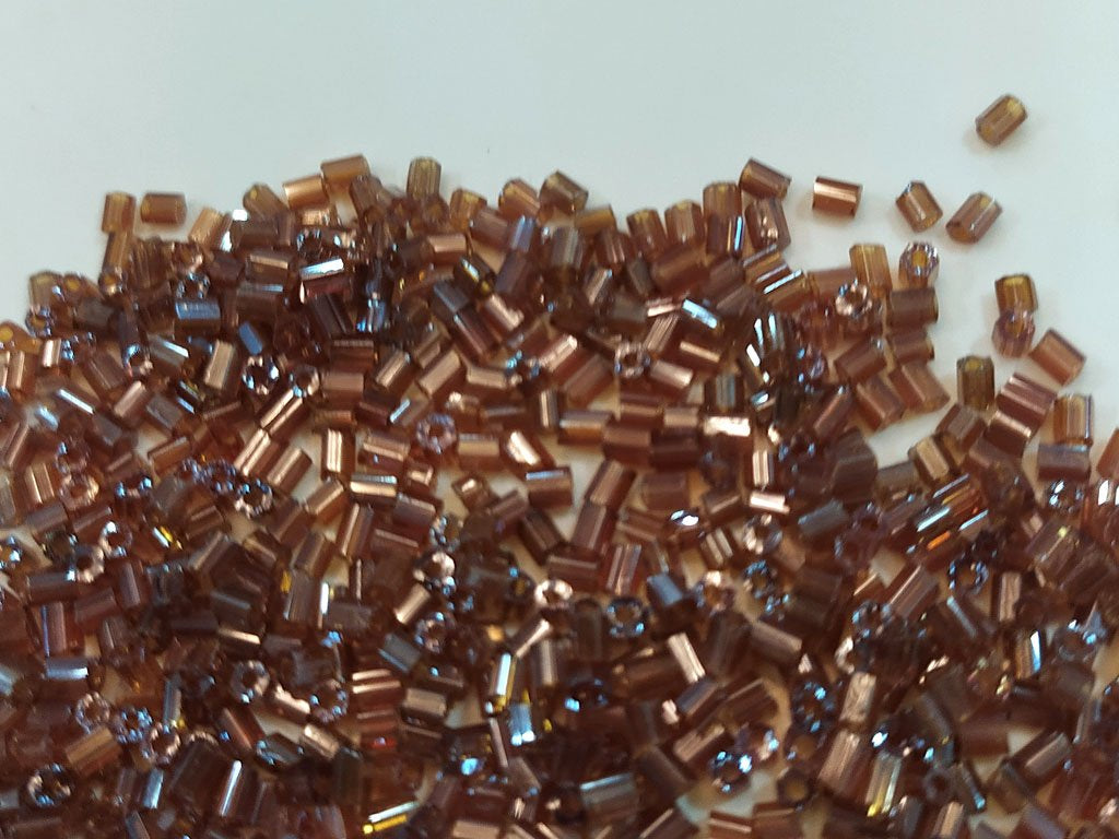 brown-transparent-lustre-2-cut-seed-beads