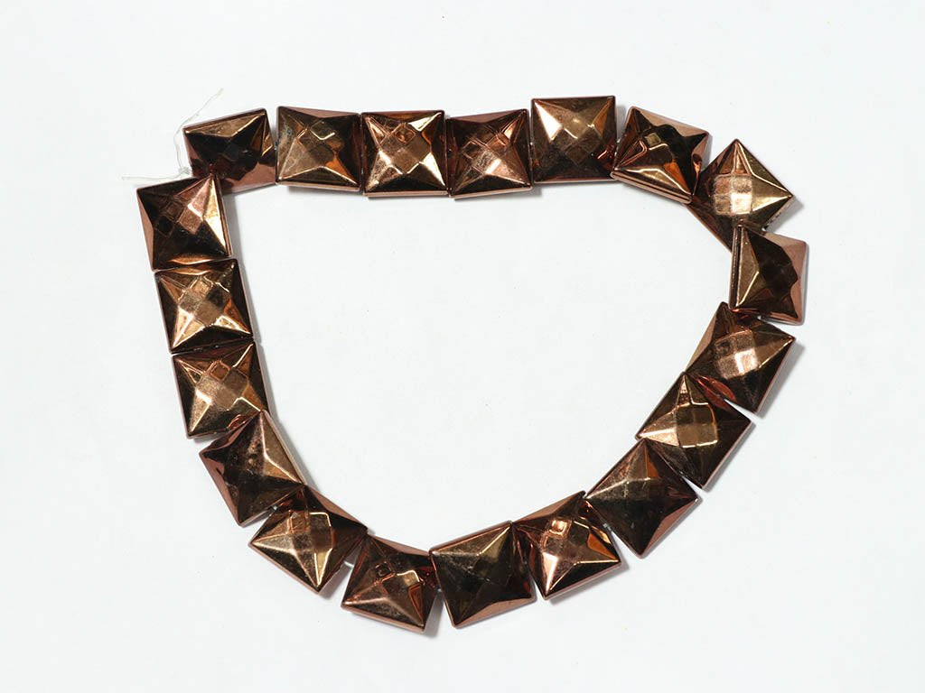 brown-twisted-square-plastic-beads-22x22-mm