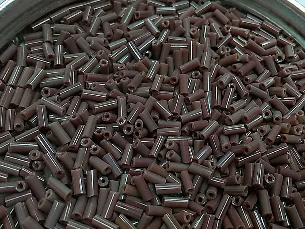 brown-opaque-pipe-bugle-glass-seed-beads