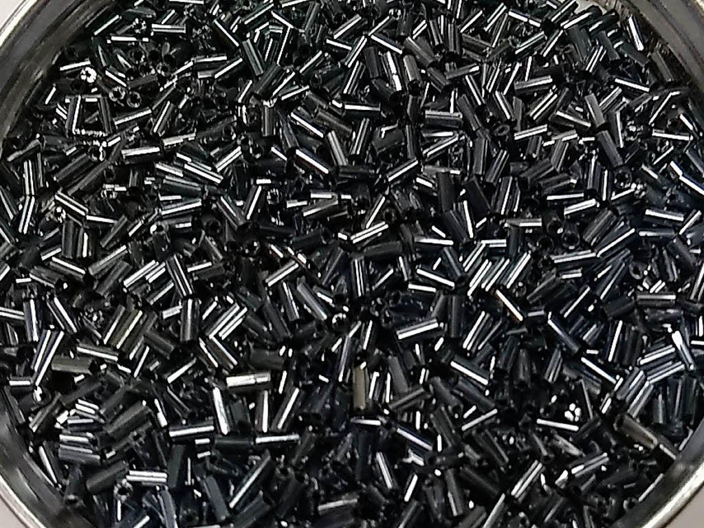 gunmetal-gray-opaque-pipe-bugle-glass-seed-beads