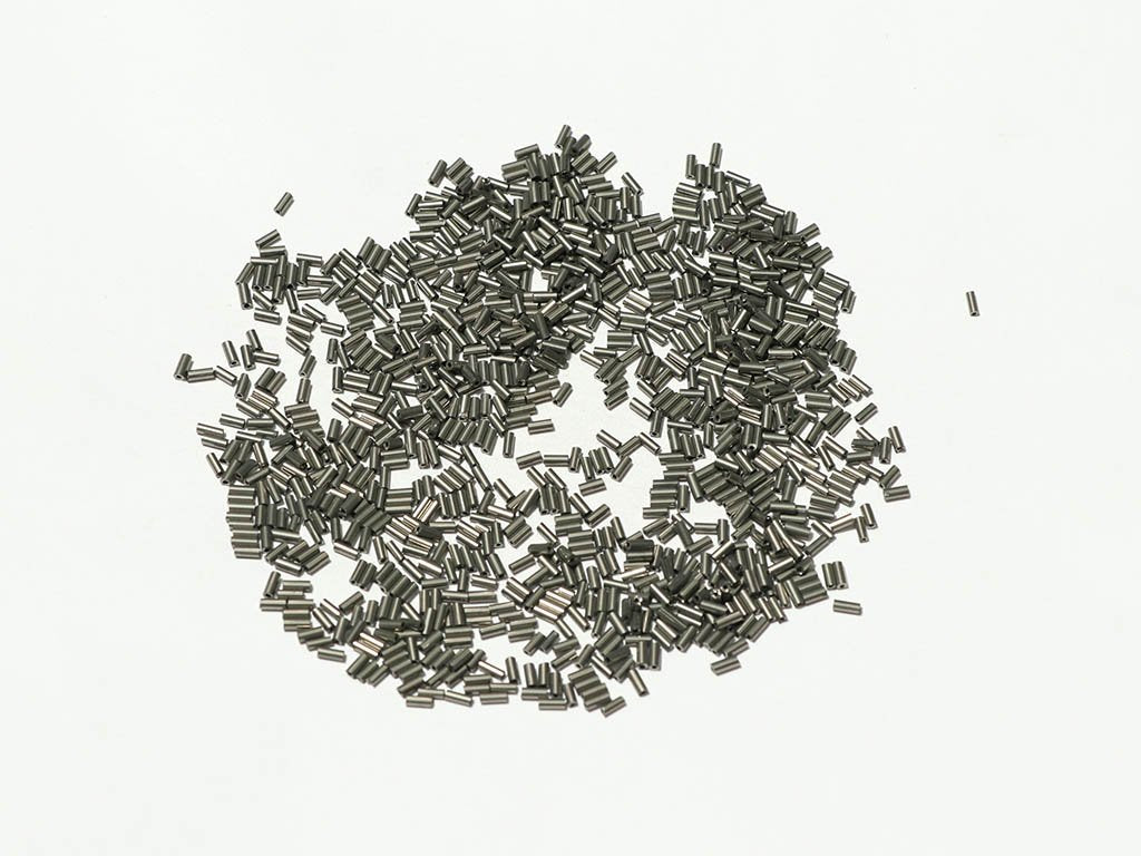metallic-silver-pipe-bugle-glass-seed-beads