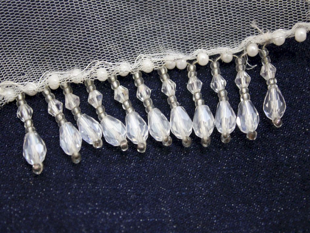 crystal-frops-handwork-trim