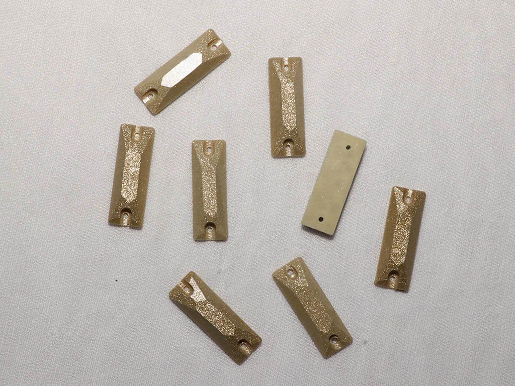 copper-designer-rectangle-plastic-stones-8x24-mm