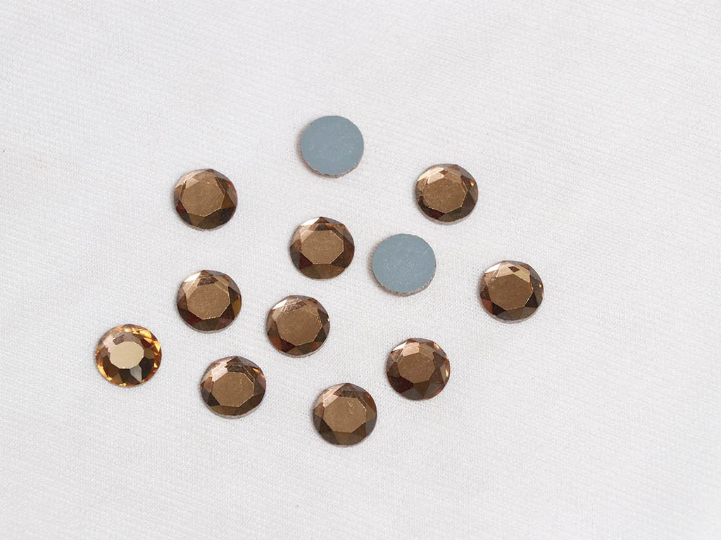 copper-flat-circular-glass-stones-10-mm