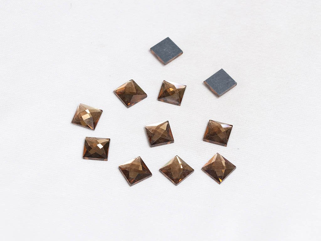 copper-flat-square-glass-stones-12x12-mm