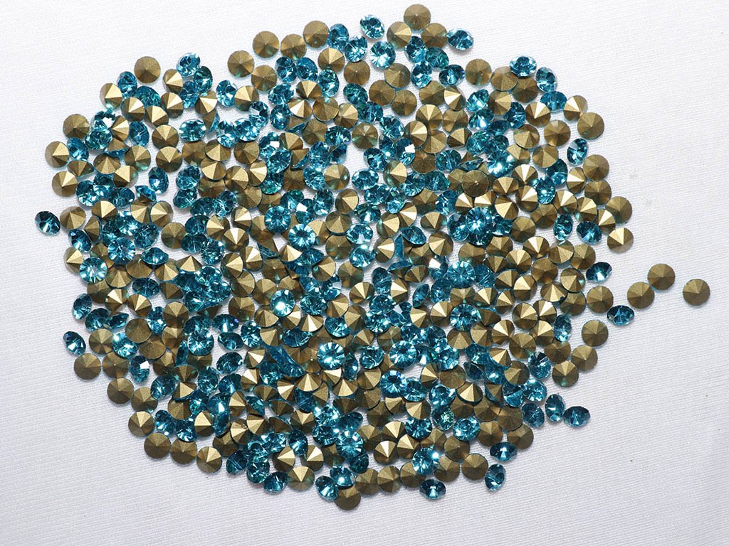 dark-aqua-octagonal-zircon-stones-28ss