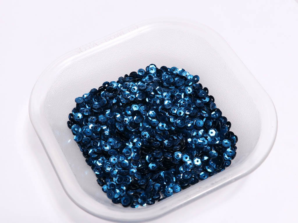 dark-blue-center-hole-flat-circular-plastic-sequins