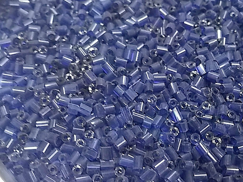 dark-blue-transparent-2-cut-glass-seed-beads