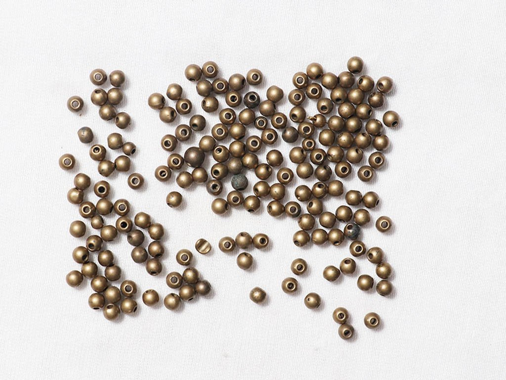 dark-brown-circular-plastic-beads-5-mm