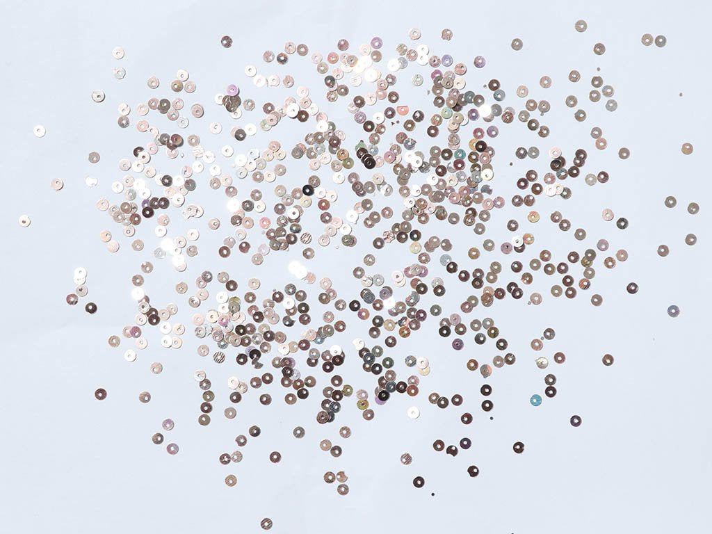 dark-copper-circular-plastic-sequins-4-mm