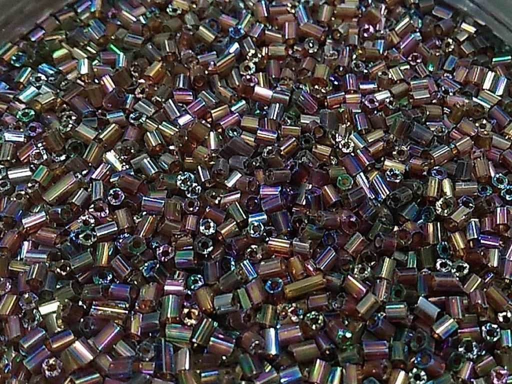 dark-golden-rainbow-transparent-2-cut-glass-seed-beads