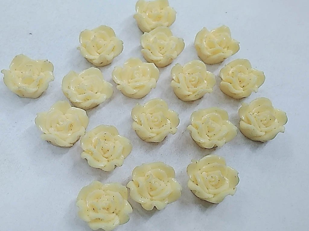 dark-off-white-flower-plastic-stones-with-hole-15-mm