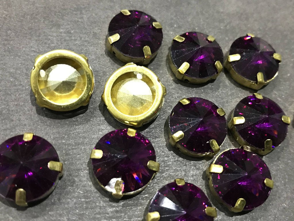 dark-purple-circular-resin-stones-with-catcher-14-mm