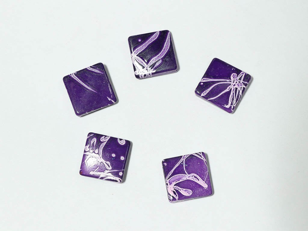 dark-purple-designer-square-plastic-beads-22x22-mm
