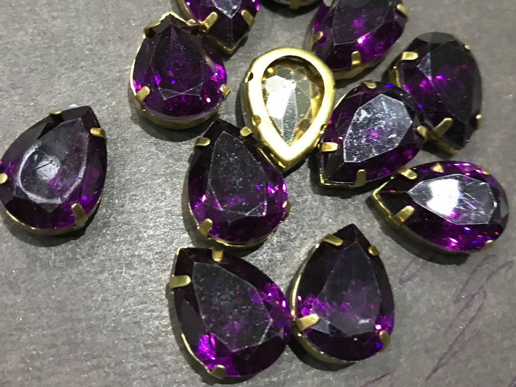 dark-purple-drop-resin-stones-with-catcher-18x13-mm