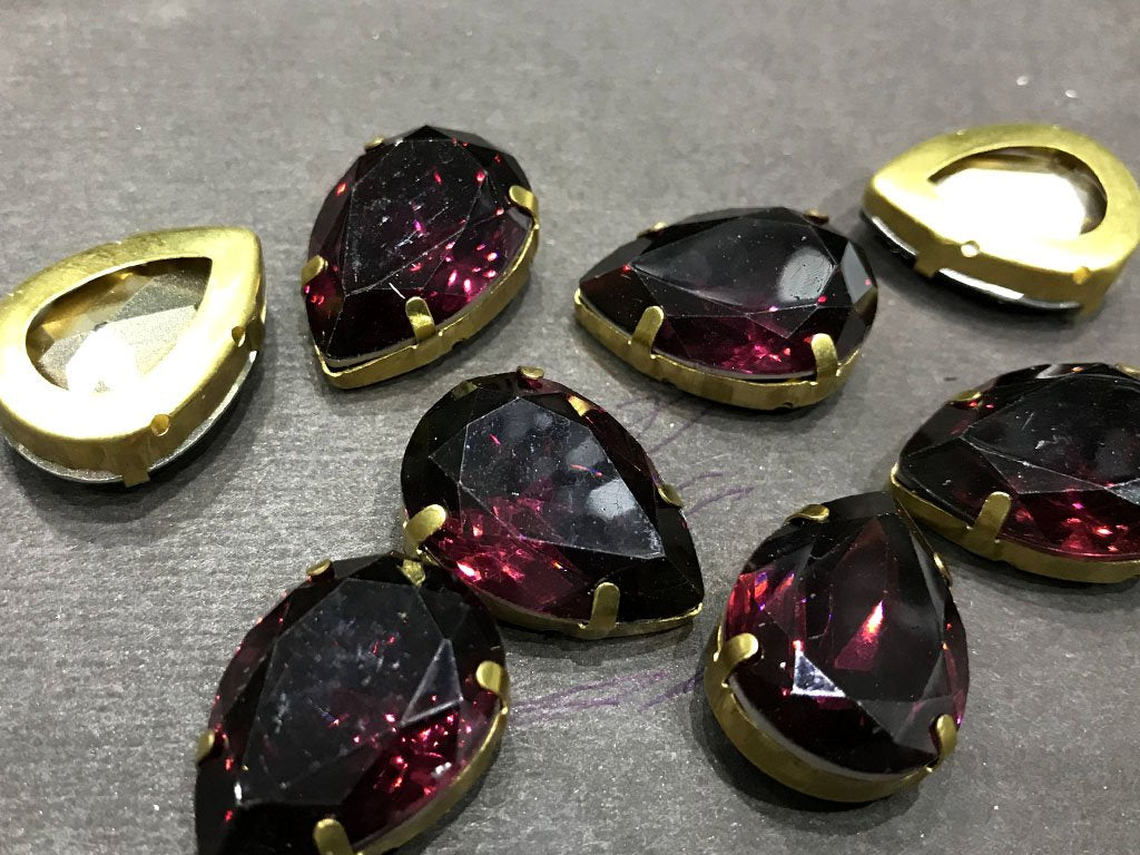 dark-purple-drop-resin-stones-with-catcher-25x18-mm