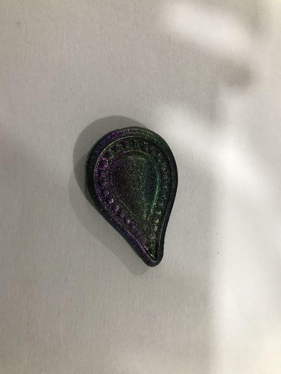 dark-rainbow-drop-shaped-plastic-bead