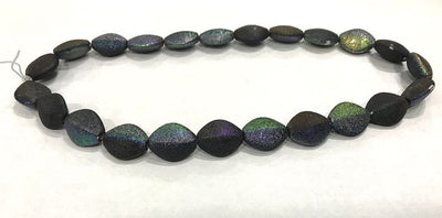 dark-rainbow-kite-shaped-plastic-beads