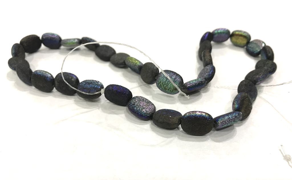 dark-rainbow-oval-shaped-plastic-beads-1