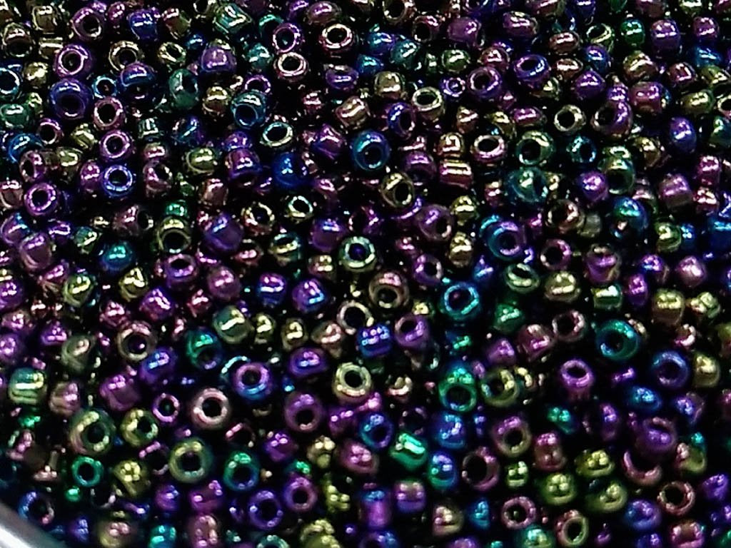 dark-rainbow-round-rocaille-glass-seed-beads