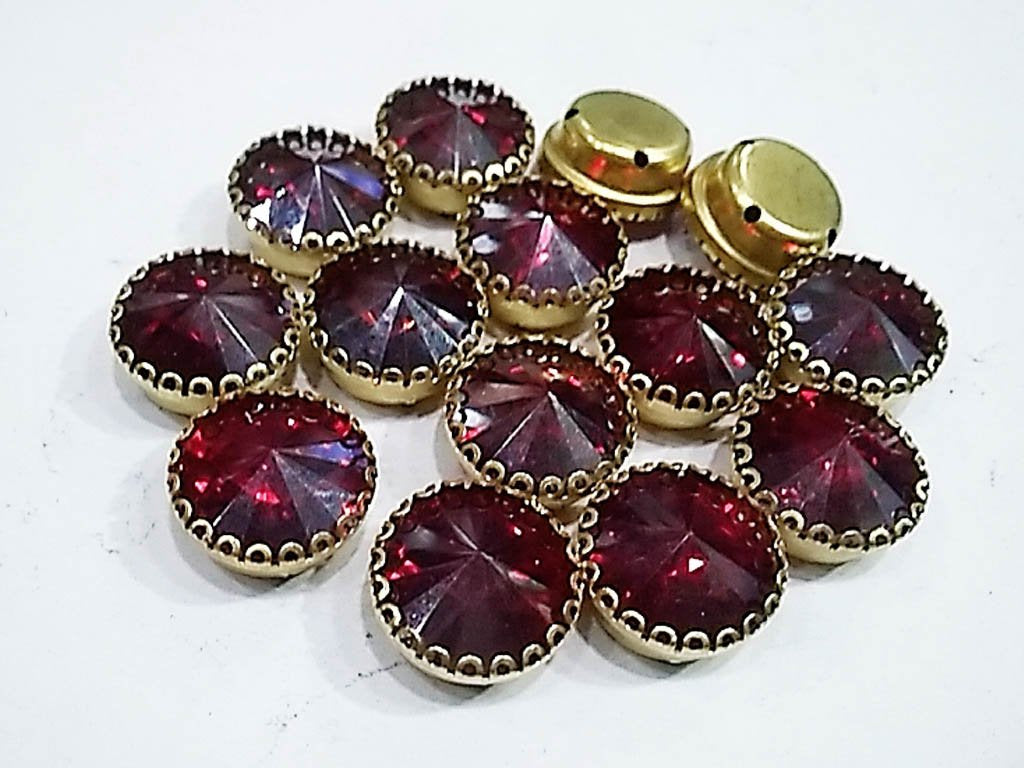 dark-red-circular-glass-stone-with-catcher-16-mm