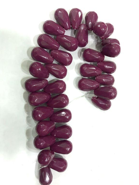 dark-red-drop-shaped-plastic-beads-1
