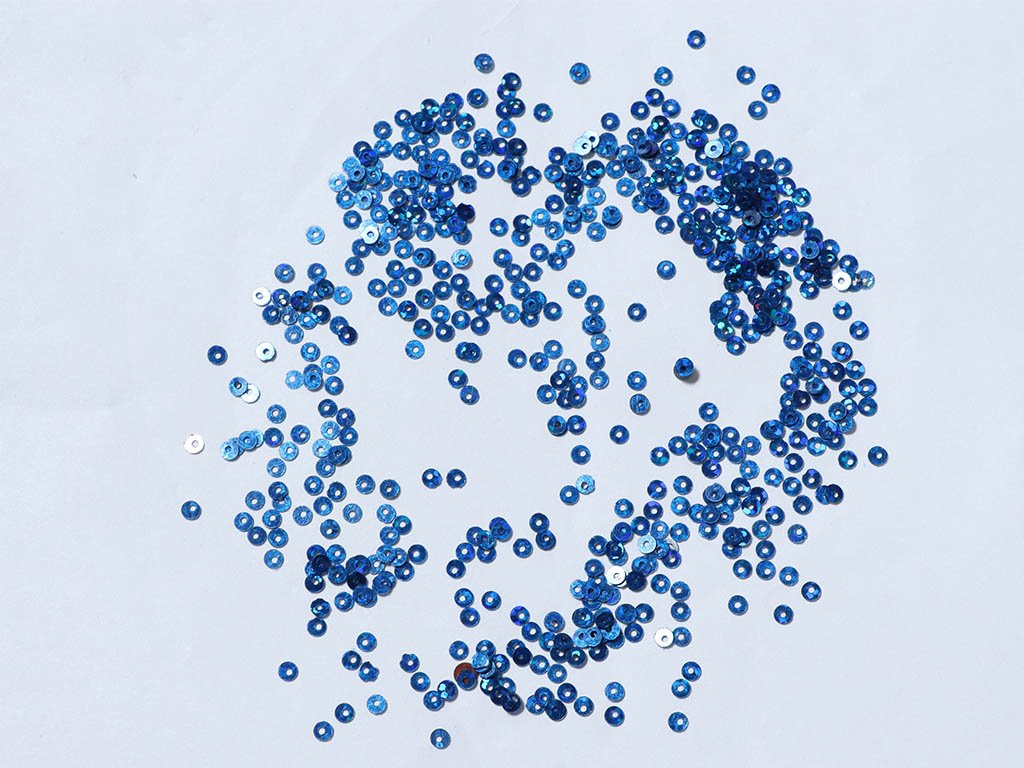 deep-blue-flat-circular-plastic-sequins-3-mm