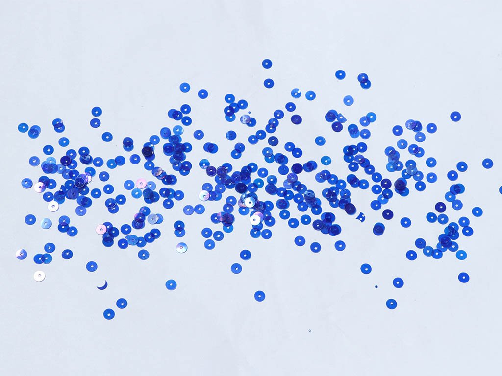deep-blue-flat-circular-plastic-sequins-5-mm