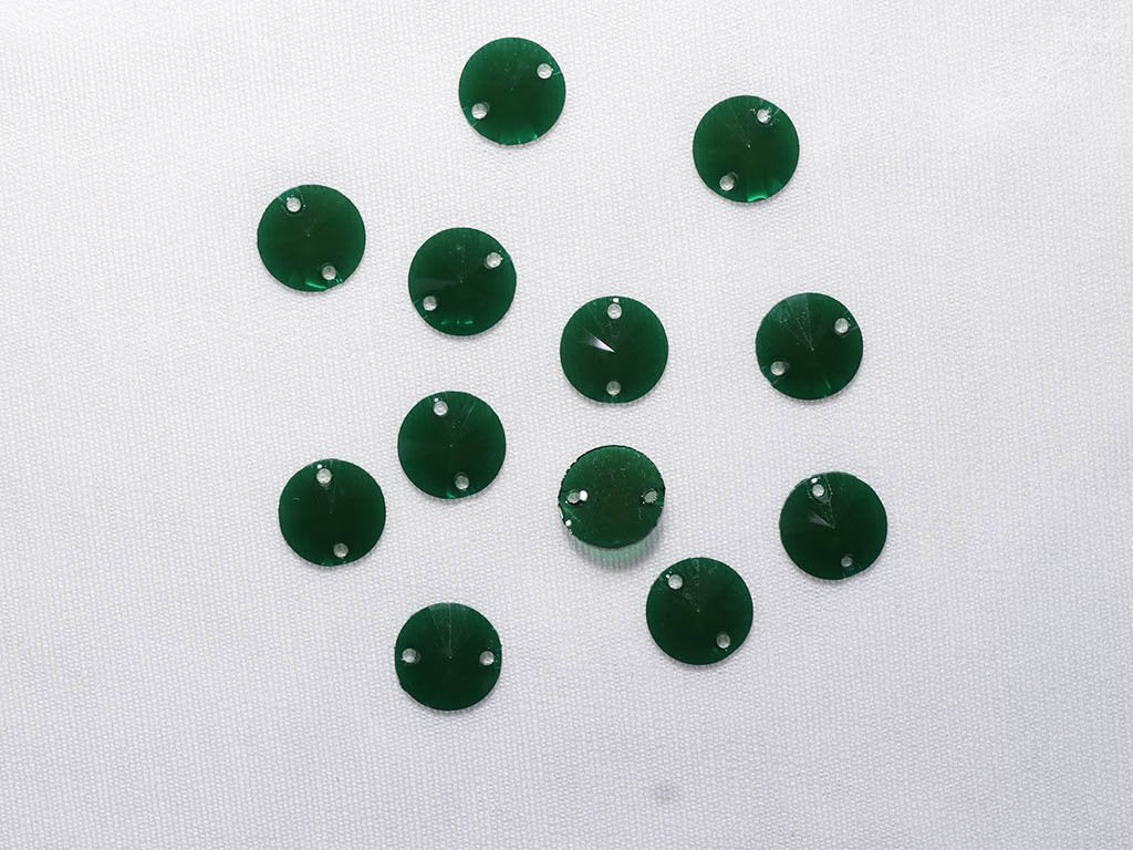 deep-green-2-hole-circular-designer-plastic-stones-10-mm