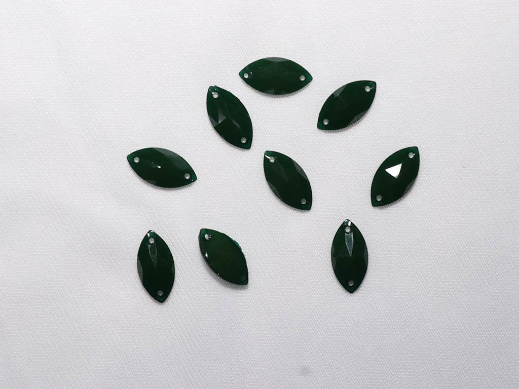 deep-green-2-hole-eye-designer-plastic-stones-9x18-mm