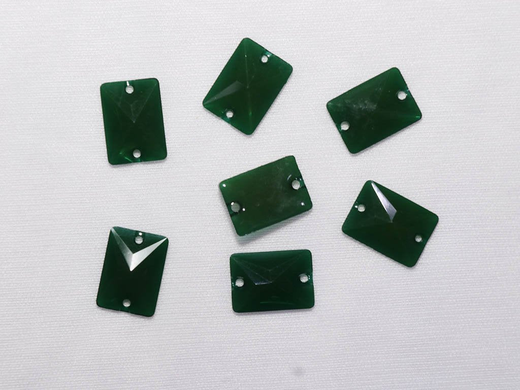 deep-green-2-hole-rectangle-designer-plastic-stones-18x13-mm