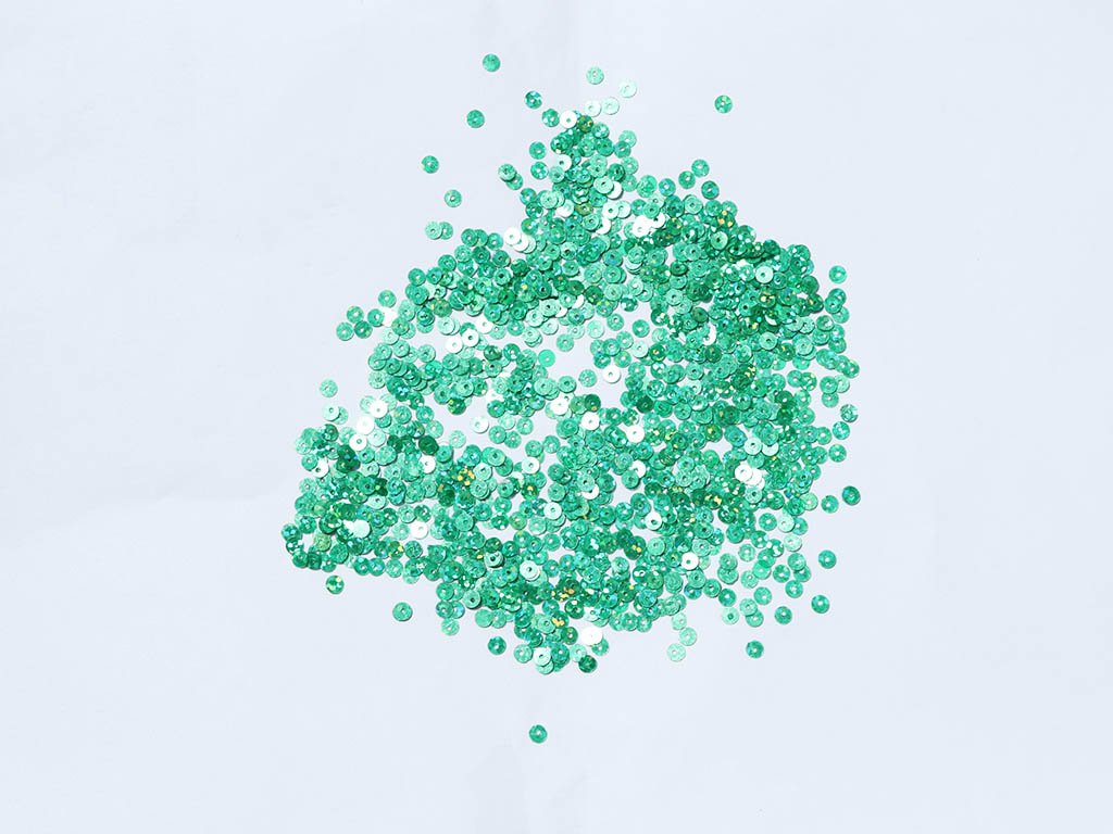 deep-green-circular-plastic-sequins-4-mm