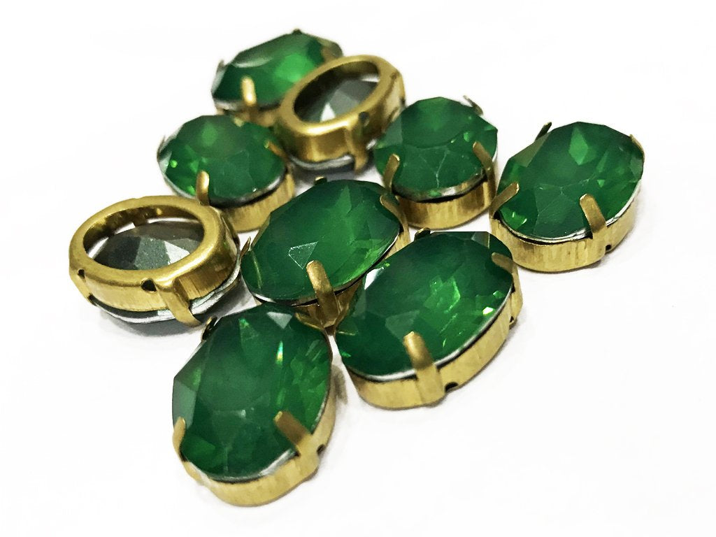 deep-green-opal-oval-resin-stones-with-catcher-18x13-mm