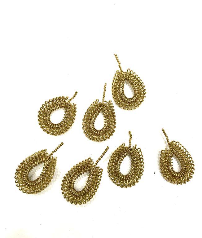 drop-shaped-metal-wire-piecegolden-silver