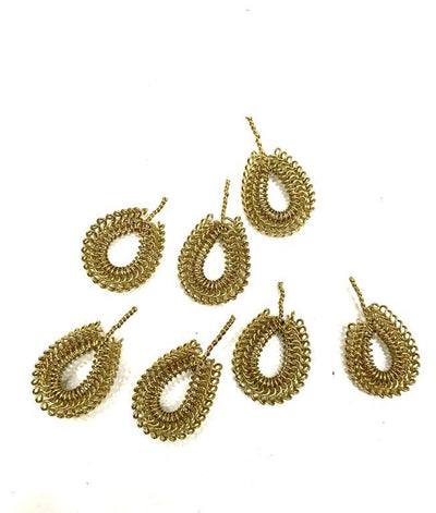 drop-shaped-metal-wire-piecegolden-silver
