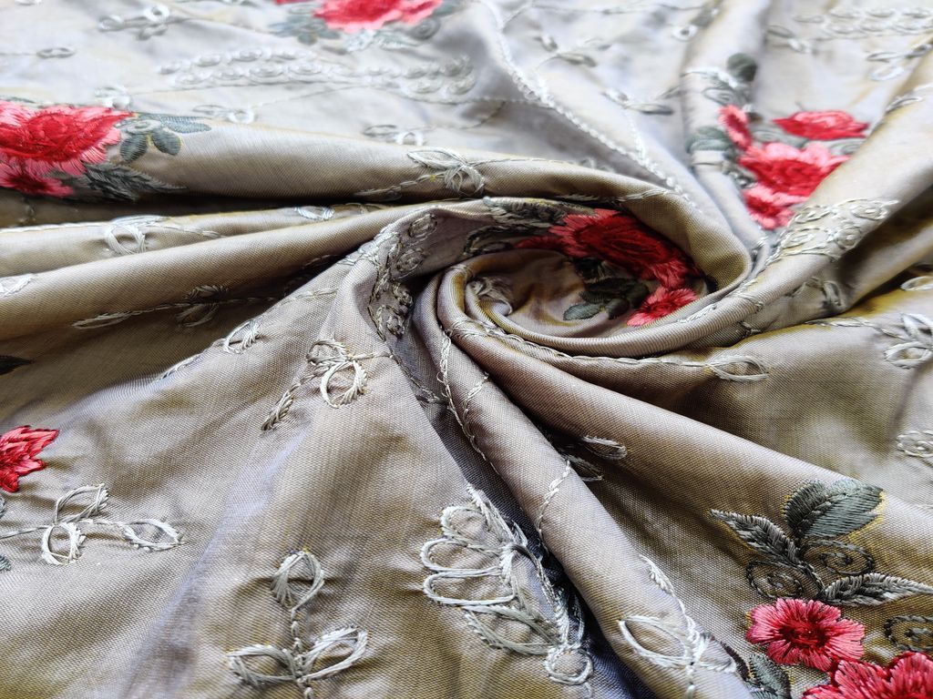 dual-shaded-taffeta-silk-with-heavy-embroidered-jaal
