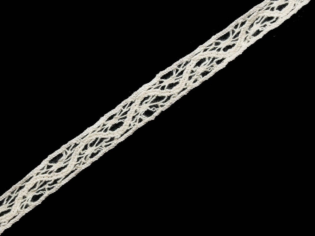 dyeable-greige-design-700-cotton-laces