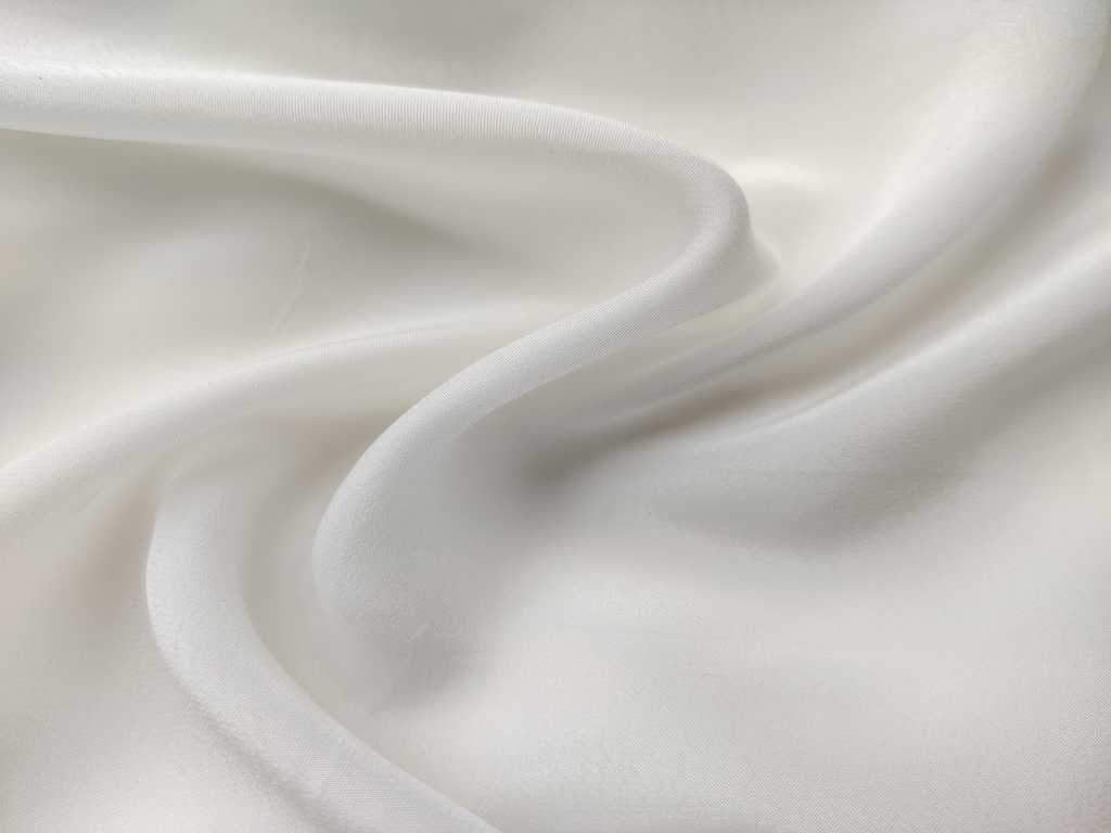 dyeable-silk-fabric