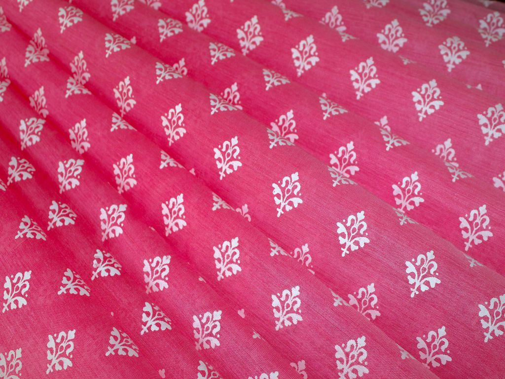 pink-small-motifs-chanderi-silk-fabric-rpd43-khadi-pink-ch